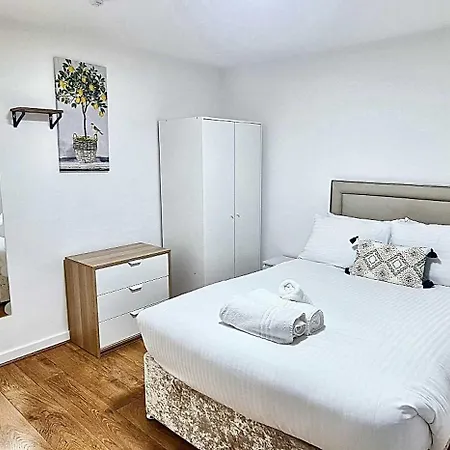 Rest&recharge At A Quiet House Close To Centre - Free Parking * Mánchester