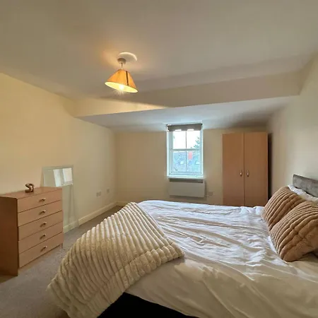 公寓 Spacious 2 Bedroom In Chorlton W Free Parking 曼彻斯特
