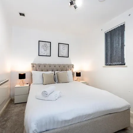2 Bedroom Coop Live Etihad Stadium Pass The Keys * Manchester
