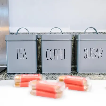 Appartamento Sleeps 8, Duplex Apartment, Pool Table, Balcony X2, Long Term Disc, Perfect For Groups *