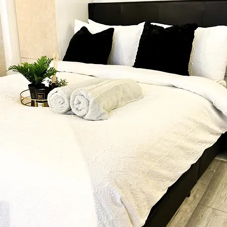 Admtts Living Apartment
