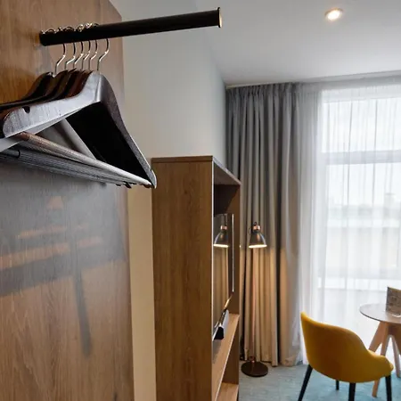 - The Niu, Loom North By Ihg
