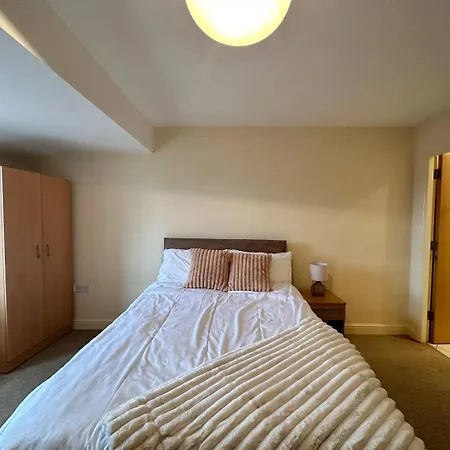 Spacious 2 Bedroom In Chorlton W Free Parking * 曼彻斯特