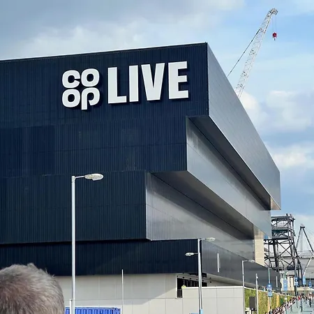 Traditonal House - Etihad -games Room-free Parking 別荘 マンチェスター