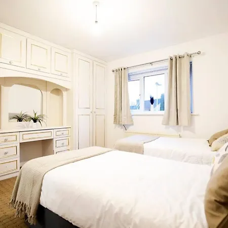 Apartmán Stunning 4-bedroom Didsbury *