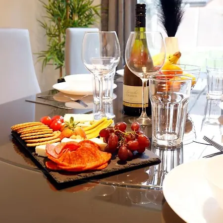 Apartmán Stunning 4-bedroom Didsbury Manchester