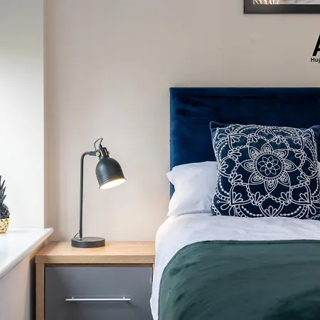 Elegant One-Bedroom Apartment In Salford - Perfect For Short Stays By Av Hughes Properties Apartment Manchester