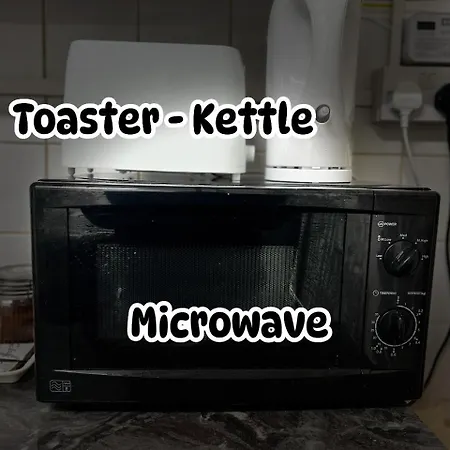 Manchester City Cosy Stay - Fresh New Master Bedroom Sleeps 3 Guests - 3 Adults ゲストハウス マンチェスター