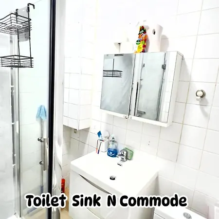 Manchester City Cosy Stay - Fresh New Master Bedroom Sleeps 3 Guests - 3 Adults マンチェスター