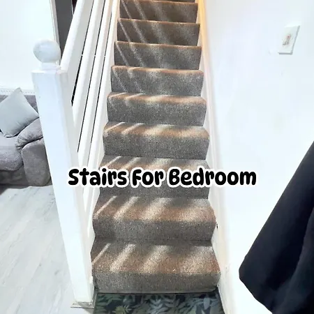 Manchester Cosy Stay - Fresh New Double Bedroom Sleeps 2 Guests *