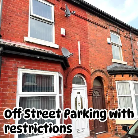 ゲストハウス Manchester City Cosy Stay - Fresh New Master Bedroom Sleeps 3 Guests - 3 Adults 3*