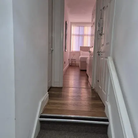 Apartamento Affordably Elegant Close To Coop Live, Etihad Stadium And Centre Manchester
