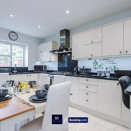 Prázdninový dům Large 3 Bed House Sleeps 7 By Host A Manchester