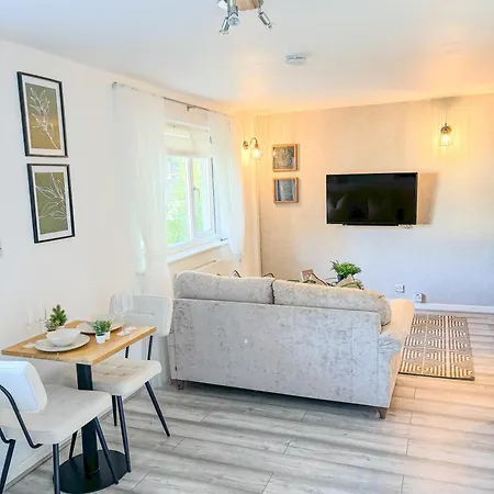 Admtts Living Apartment *