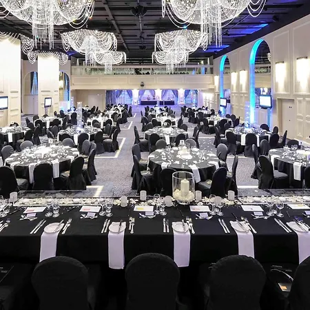 Mercure Piccadilly Hotel 4*