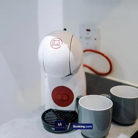 Old 516 Listing * Manchester