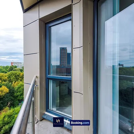 Modern 1 Bed With Balcony By Host A *