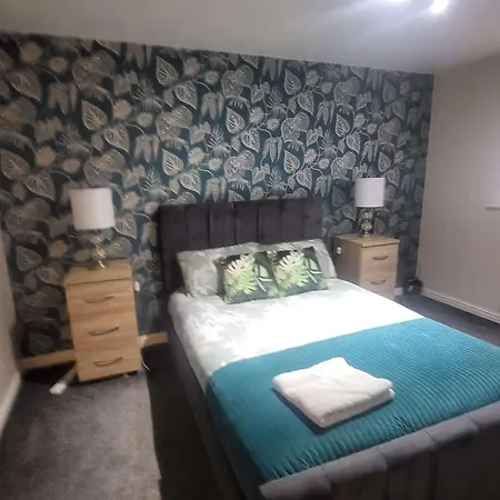 L&lstays 3 Everside Drive Apartment Manchester