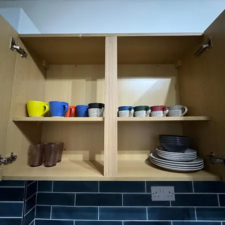 Levenshulme House - 2 Bedroom - Sleeps 6 - Free Parking & Wifi Manchester