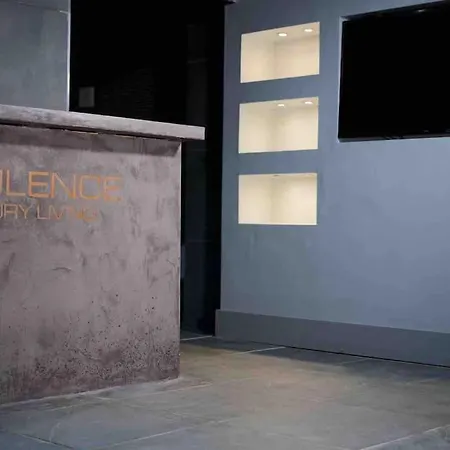 Apartment Casa Jungle Slps 20 Plp Mcr, Hot Tub, Bar, Cinema