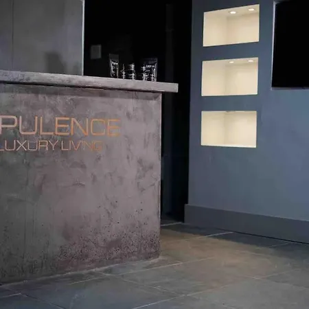 Apartment Casa Jungle Slps 20 Plp Mcr, Hot Tub, Bar, Cinema *