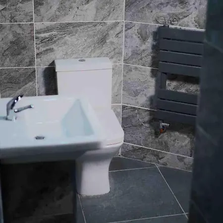 Casa Jungle Slps 20 Plp Mcr, Hot Tub, Bar, Cinema * Manchester
