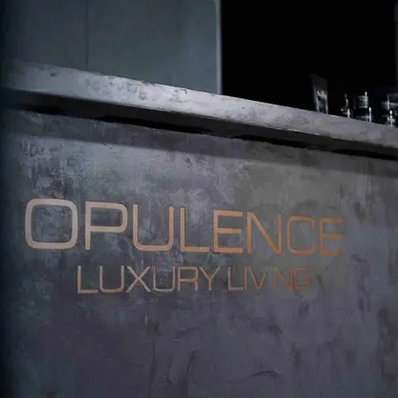 Casa Jungle Slps 20 Plp Mcr, Hot Tub, Bar, Cinema *