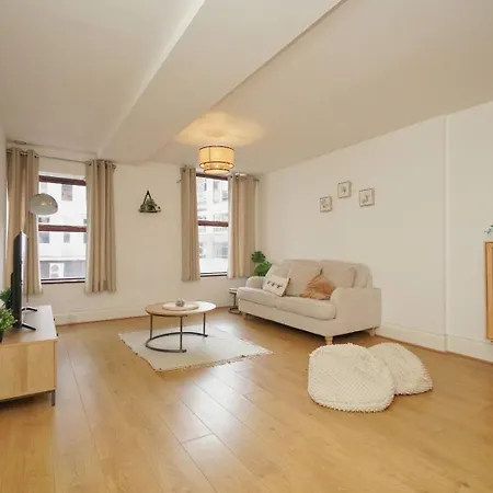 City Centre 1br Strong Wifi アパート