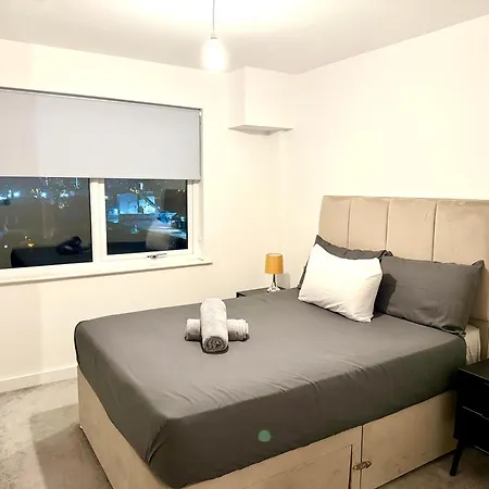 公寓 2br Duplex In Salford Mcr Sleeps4 Videos In Photos *