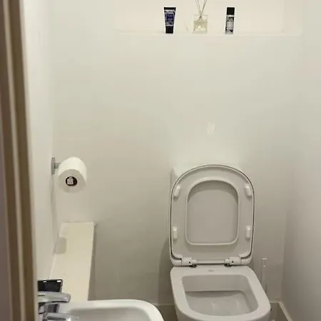 2br Duplex In Salford Mcr Sleeps4 Videos In Photos דירה