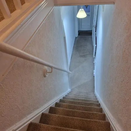 Privatunterkunft Single Cosy In Monton Village - Eccles Manchester