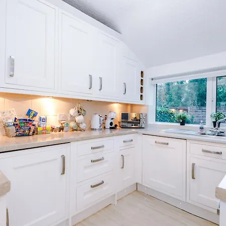 度假居 New! 4-bed In By 53 Degrees Property, Ideal For Business & Long Term Contractor Stays, Sleeps 10!