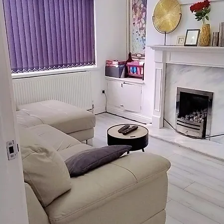 Gorgeous Stylish Cheri Victorian House In Semesterbostad Manchester