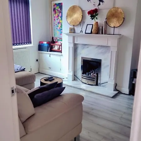 Holiday home Gorgeous Stylish Cheri Victorian House In *