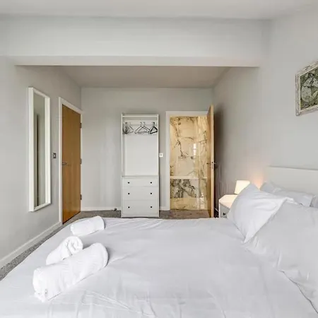 Large 2 Bed 2 Bath 公寓 曼彻斯特