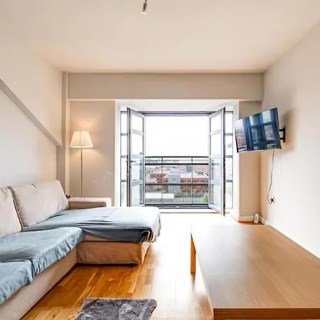 아파트 Large 2 Bed 2 Bath 맨체스터
