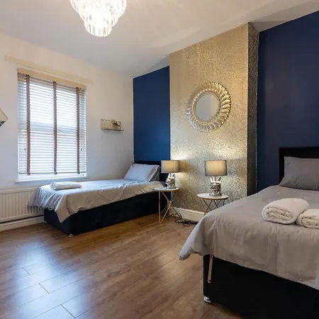 Сasa de vacaciones Salford City Oasis - Spacious 4 Bedroom House