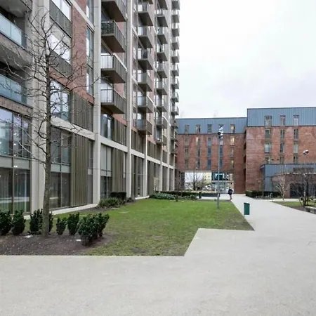 Entire Luxury City Centre With Pool & Jacuzzi * Manchester