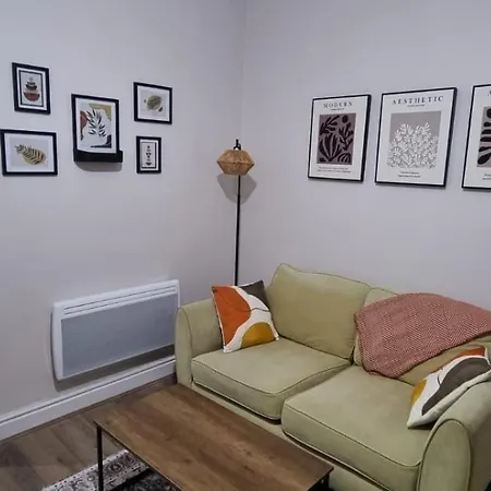 Apartment Beautiful Flat - Great Location - Perfect For Long