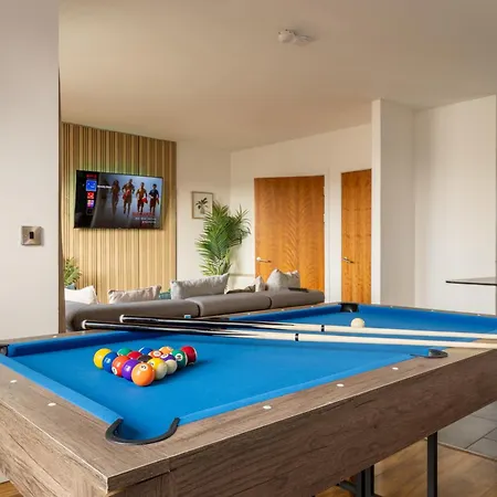 Near Centre,penthouse,etihad ,cooplive Апартаменты