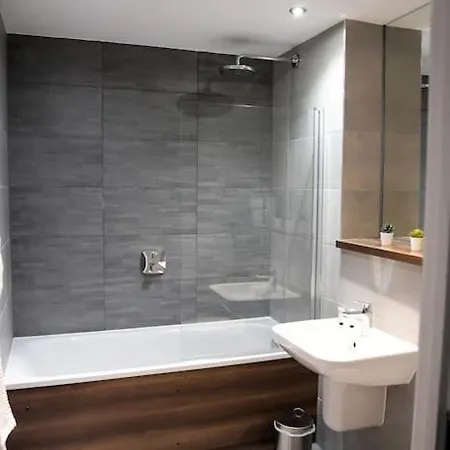 Apartment Modern 2 Bedroom - Centre - Parking Manchester