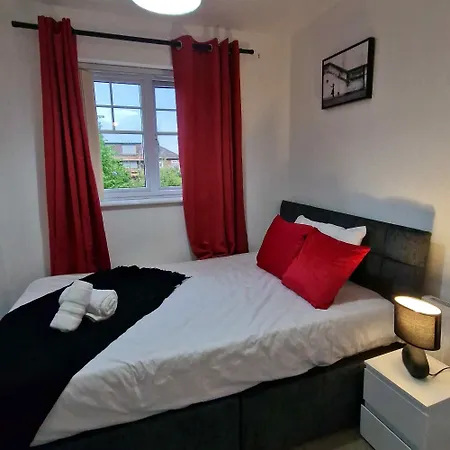 Stylish Pet Friendly 3 Bedroom House In Apartmán