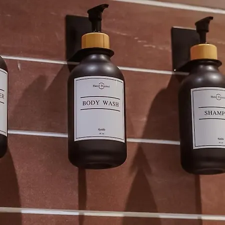 Spacious 1-bdr For 3, Near Masson Place Arenas Cheetham Hill And Stadiums, Wi-fi Apartment *