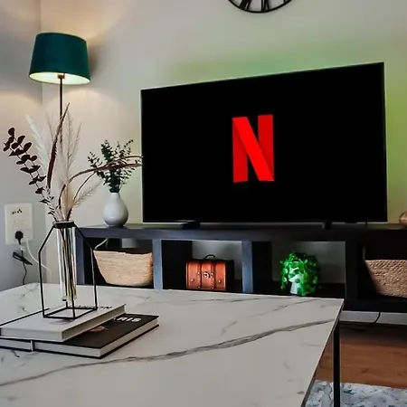 Cosy 1-bdr For 3, Near Masson Place Arenas Cheetham Hill And Stadiums, Wi-fi *