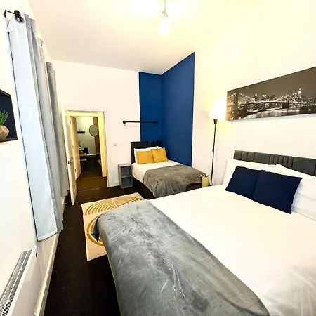 Modern City Retreat - 1 Bedroom - Free Parking & Great Links, Close To Stadiums アパート *