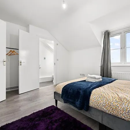 2 Bedroom By Brookland Serviced Short Lets With Free Wifi 曼彻斯特