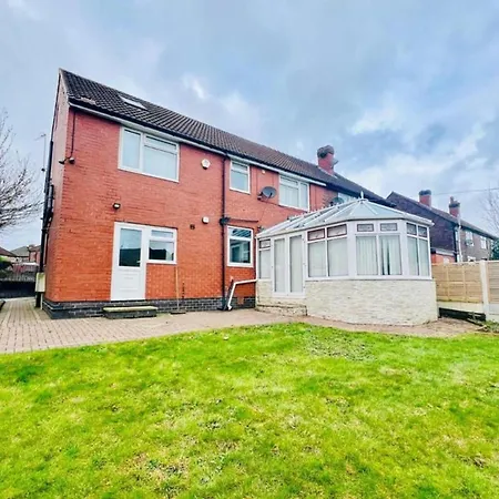 13 Guests - Free Parking - House *