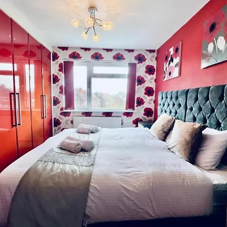 13 Guests - Free Parking - House *