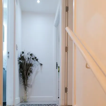 Downtown Cozy House In Manchester