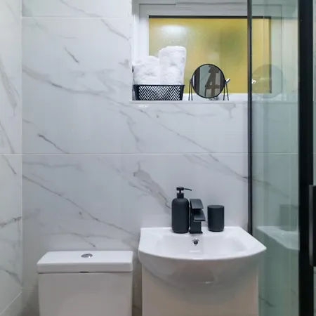 Downtown Cozy House In * Manchester